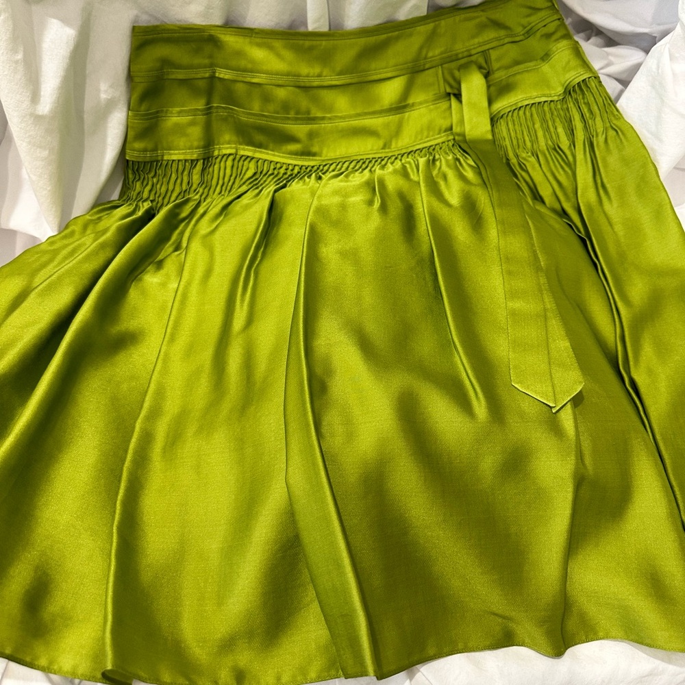 Per Se Cotton and Silk side zip skirt.
